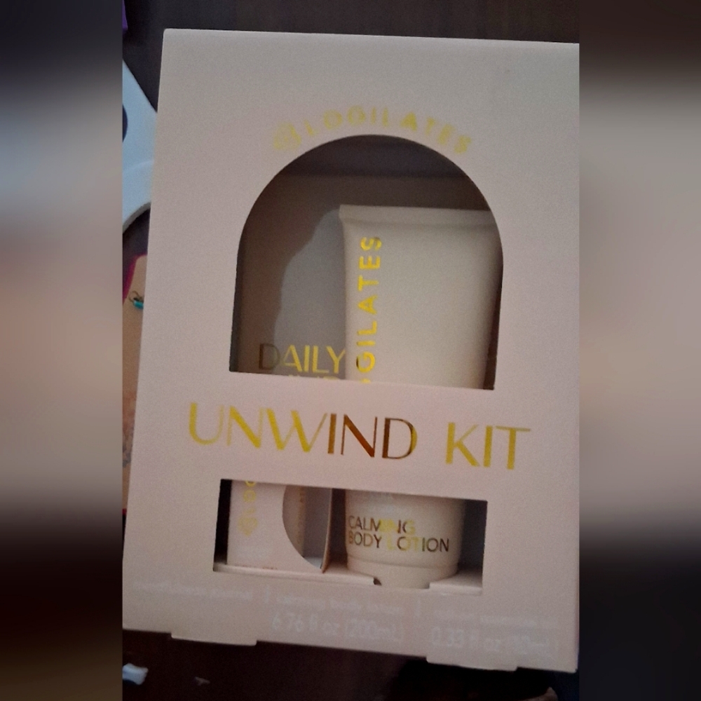 Nib LOGILATES UNWIND KIT.